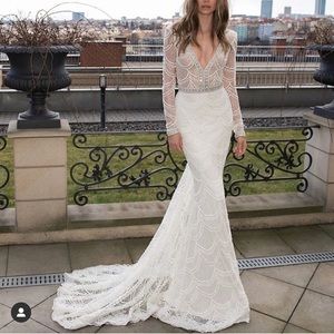 Berta gown 15-107